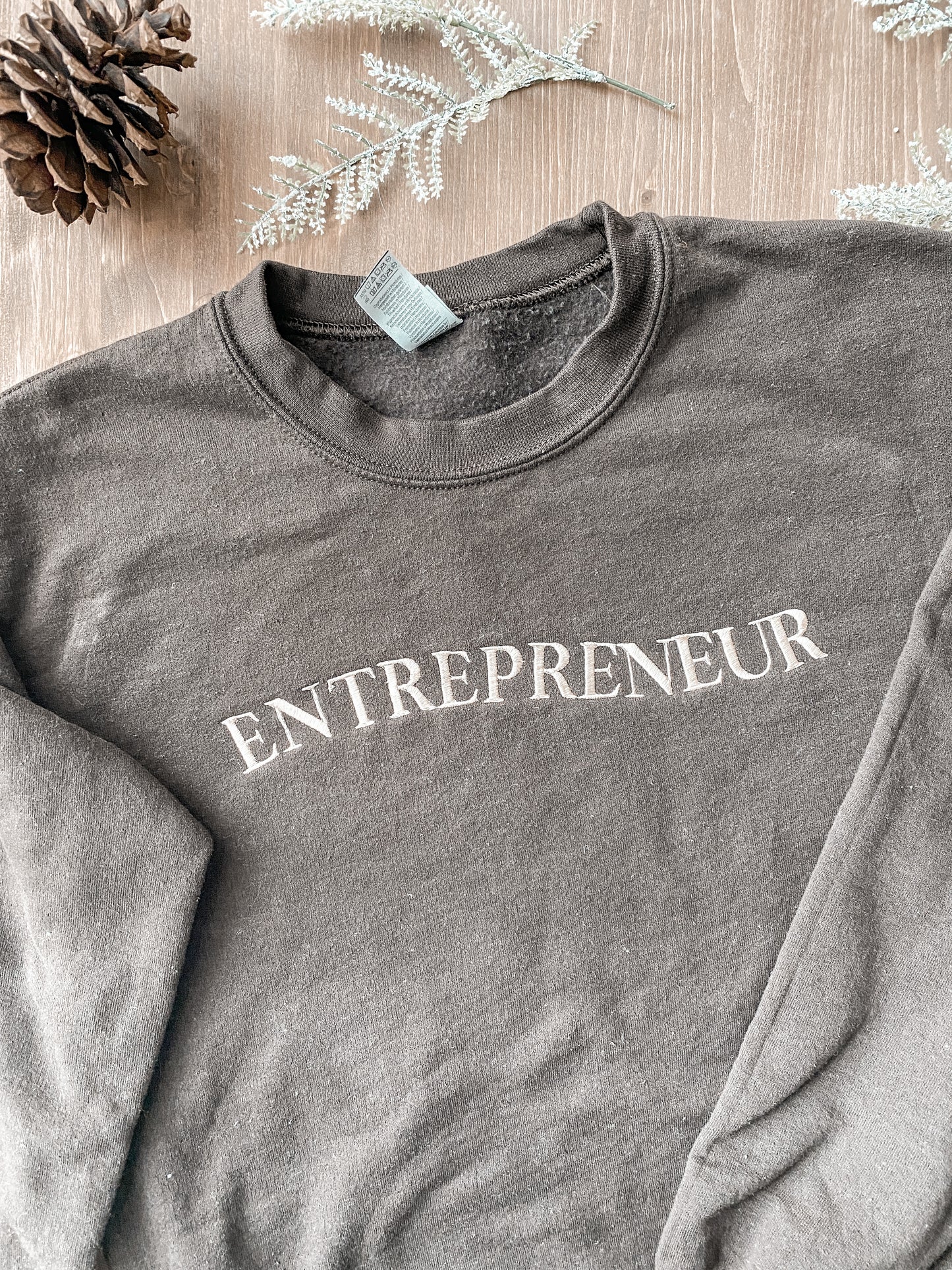 Entrepreneur Curved Text Minimal Sweatshirt | Embroidered